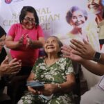 Nanay Josefina Lapara ug Nanay Monica Gamboa, nakadawat sa Centinarian Gift